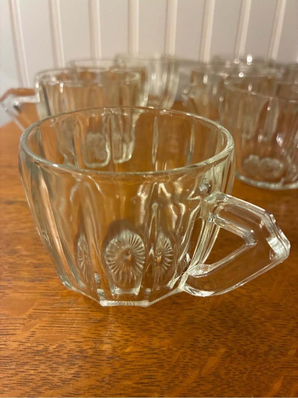 Vintage Clear Glass Punch Bowl Set w/ 10 Cups Fluted Ribbed Starburst Mid Centur - Picture 11 of 12